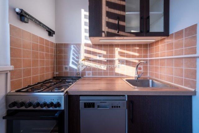 Eladó panellakás, Miskolcon 35.999 M Ft, 1+2 szobás