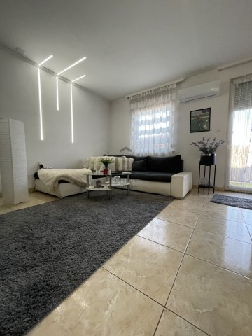 Eladó sorház, Hajdúsámsonon 48.99 M Ft, 3 szobás