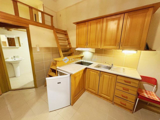 Eladó téglalakás, Budapesten, V. kerületben 60 M Ft, 2 szobás