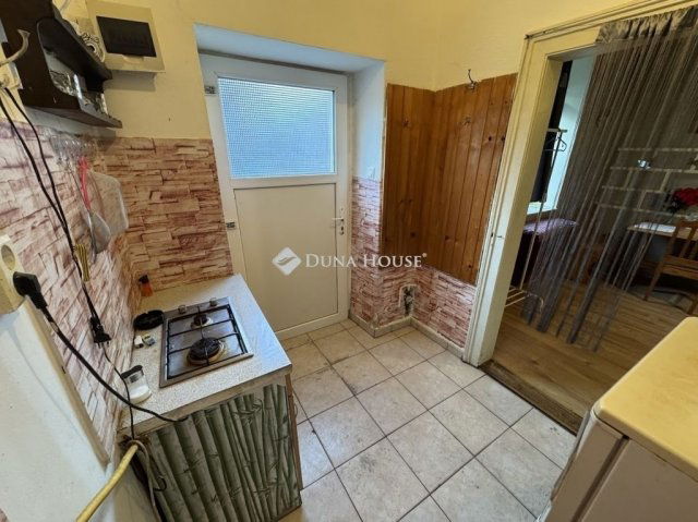 Eladó téglalakás, Budapesten, X. kerületben 27.9 M Ft, 1 szobás