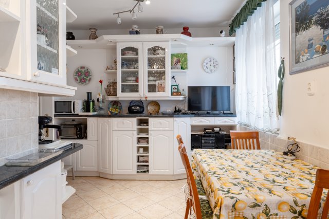 Eladó téglalakás, Budapesten, XIV. kerületben 99.5 M Ft