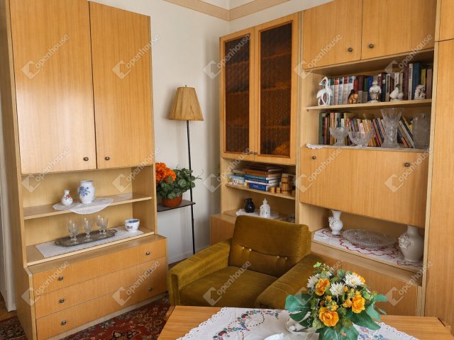 Eladó családi ház, Fertőszentmiklóson 62 M Ft, 4 szobás