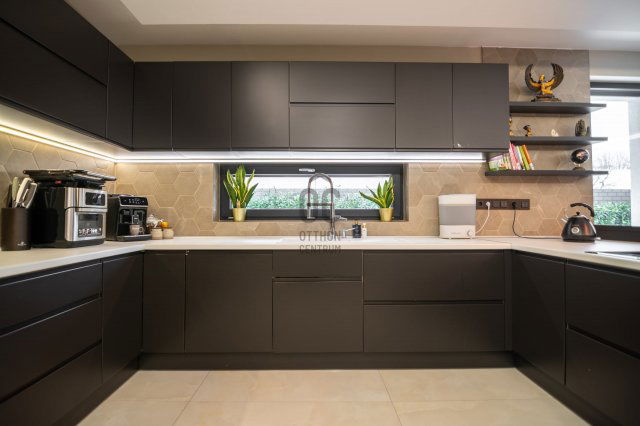 Eladó családi ház, Hernádon 368 M Ft, 5 szobás