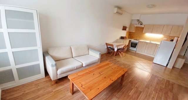 Eladó téglalakás, Székesfehérvárott 58.5 M Ft, 1+1 szobás