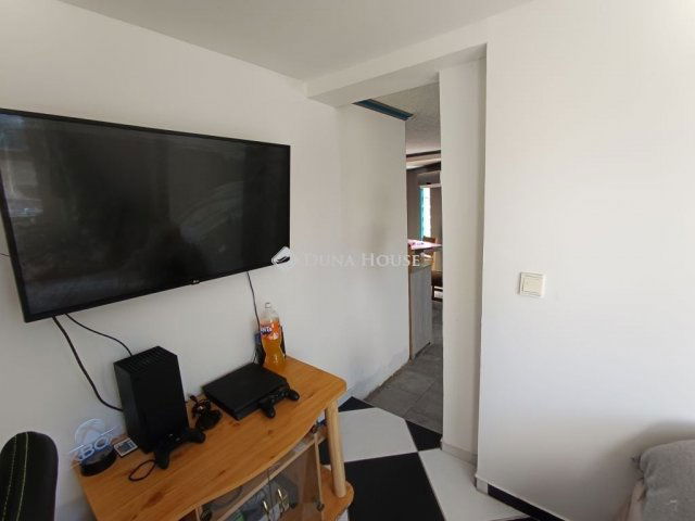 Eladó családi ház, Tápióbicskén 20 M Ft, 4 szobás