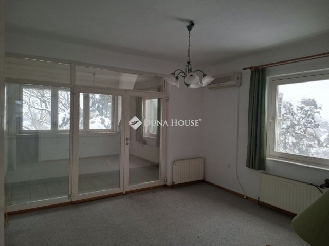 Eladó családi ház, Sülysápon 95.5 M Ft, 5 szobás