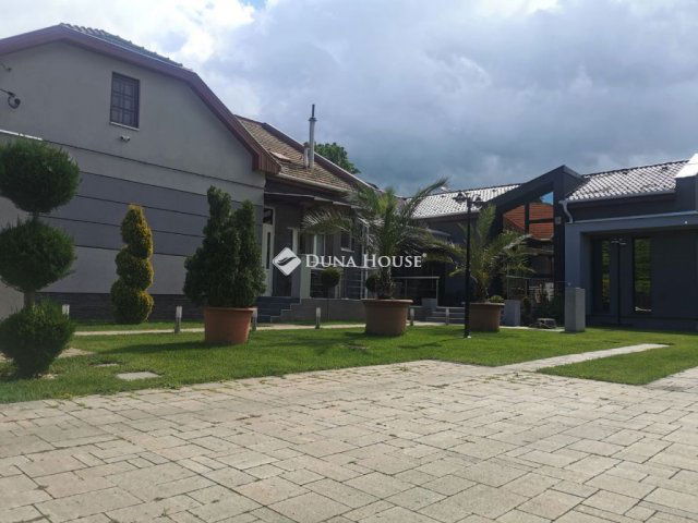 Eladó családi ház, Miskolcon 112 M Ft, 5 szobás