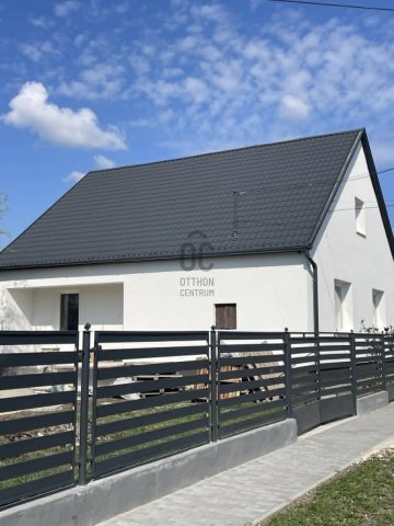 Eladó családi ház, Abonyban 46.9 M Ft, 2 szobás