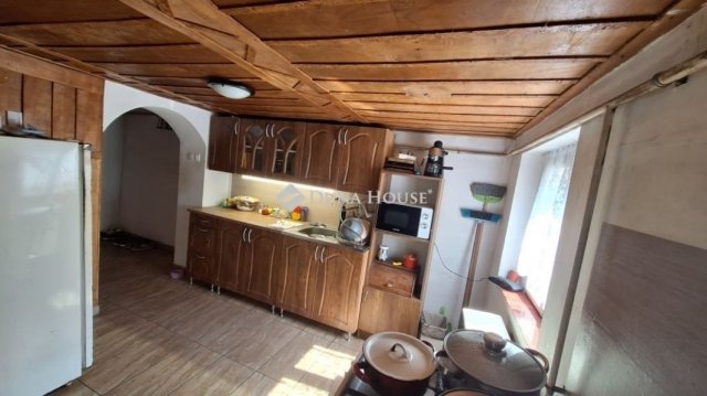 Eladó családi ház, Zámolyon 42.9 M Ft, 3 szobás