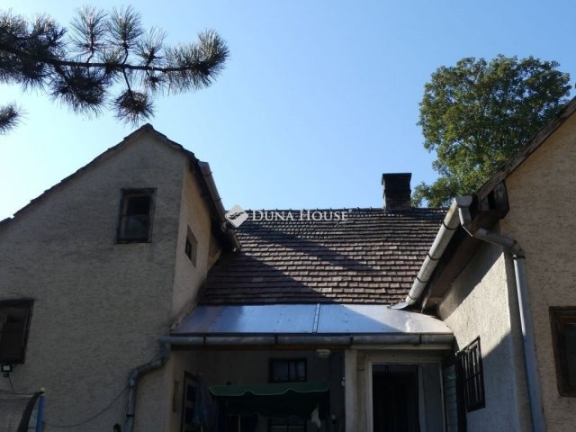 Eladó családi ház, Dunaalmáson 48.5 M Ft, 4 szobás