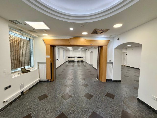 Kiadó üzlethelyiség, Budapesten, XIV. kerületben 1435 E Ft / hó