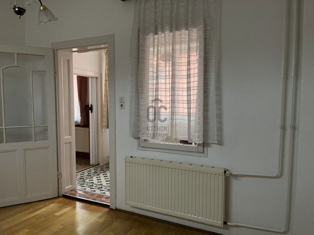 Eladó családi ház, Tatabányán 46.9 M Ft, 2 szobás