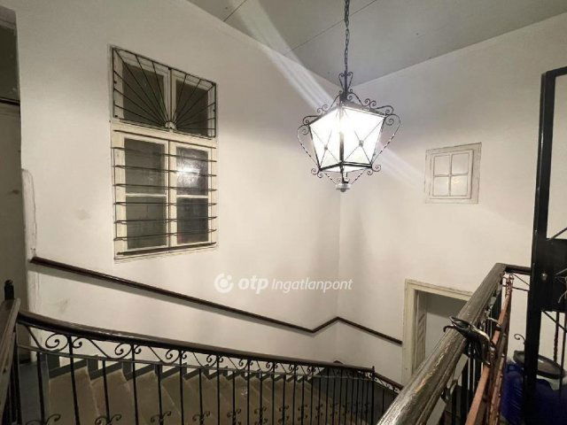 Eladó téglalakás, Budapesten, VIII. kerületben 99 M Ft, 3 szobás