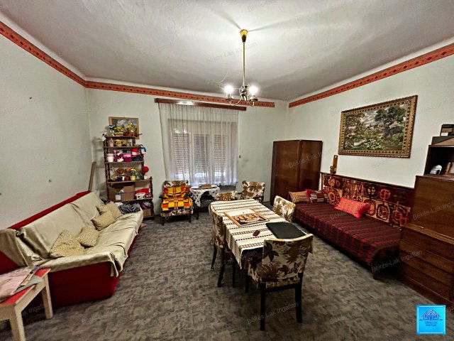 Eladó családi ház, Békésen 26 M Ft, 5 szobás