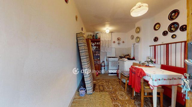 Eladó nyaraló, Szirmabesenyőn 8.9 M Ft, 1 szobás
