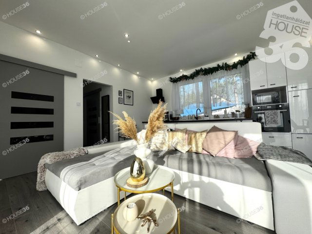 Eladó családi ház, Kecskeméten 95.9 M Ft, 3 szobás