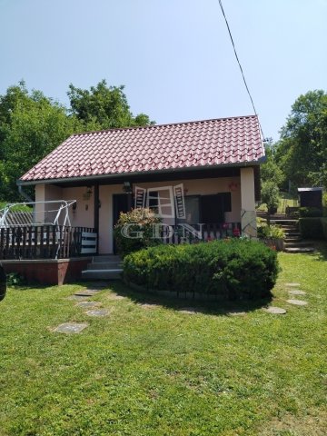 Eladó családi ház, Tamásiban 28.9 M Ft, 2+1 szobás