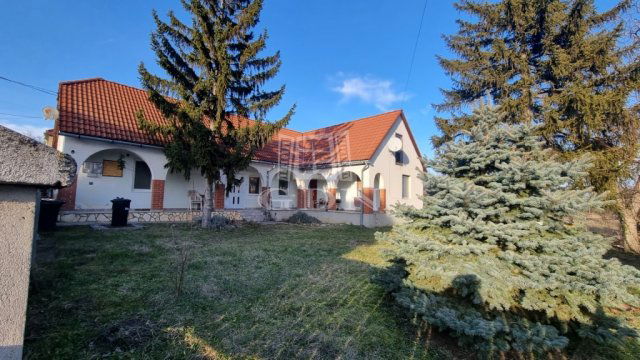 Eladó családi ház, Bodajkon 43.89 M Ft, 2+1 szobás