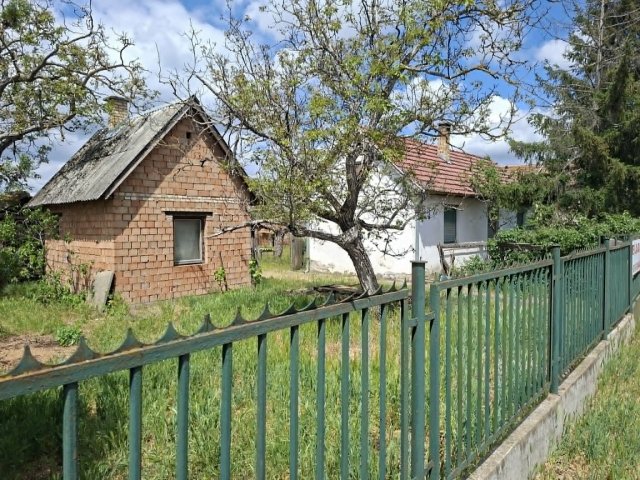 Eladó telek, Debrecenben 60 M Ft / költözzbe.hu