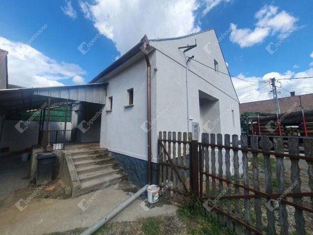 Eladó családi ház, Csurgón 49 M Ft, 3 szobás