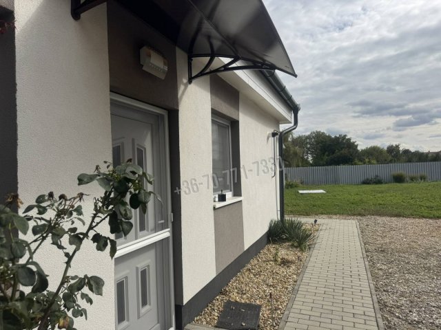 Eladó családi ház, Hevesvezekényen 27.3 M Ft, 1+1 szobás