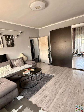 Eladó téglalakás, Sárospatakon 31.5 M Ft, 2 szobás