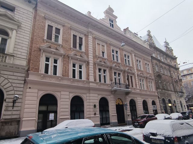 Eladó téglalakás, Budapesten, VI. kerületben, Szófia utcában