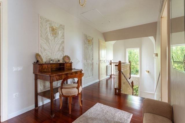 Eladó családi ház, Budapesten, II. kerületben 294.9 M Ft