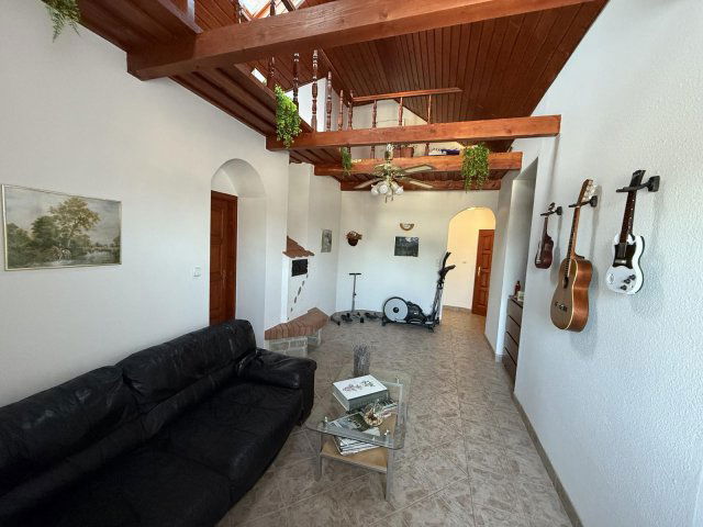 Eladó családi ház, Mogyoródon 139.9 M Ft, 7 szobás