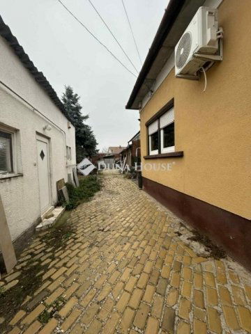 Eladó családi ház, Vecsésen 86.9 M Ft, 4 szobás