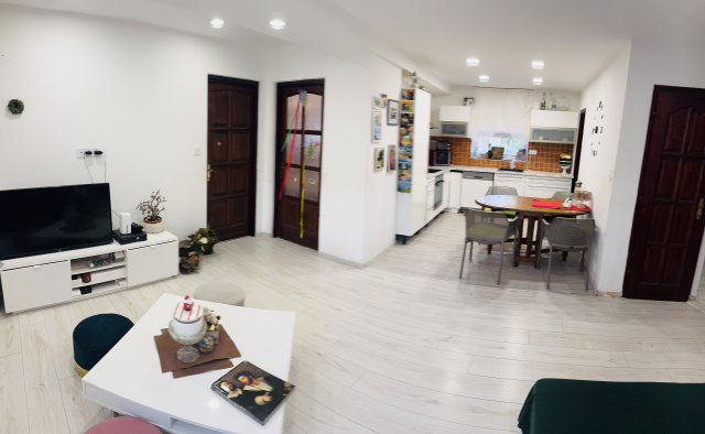 Eladó téglalakás, Rádon 49.9 M Ft, 3+1 szobás