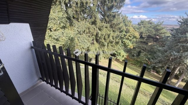 Eladó nyaraló, Kőszegen 49 M Ft, 4 szobás / költözzbe.hu