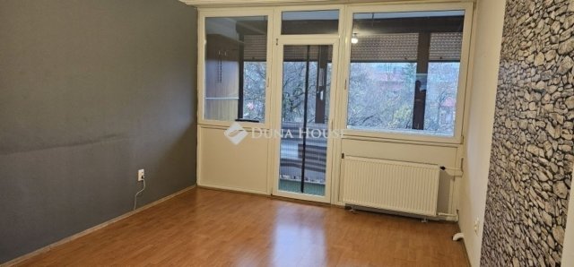Eladó panellakás, Budapesten, XVI. kerületben 63.9 M Ft, 2 szobás