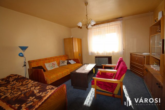 Eladó családi ház, Enyingen 20 M Ft, 2 szobás