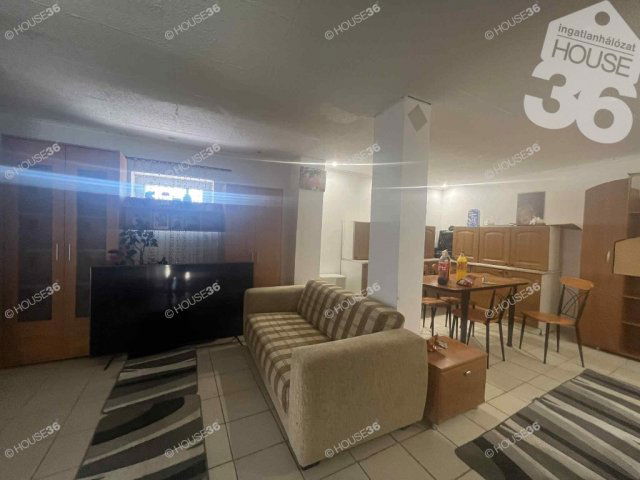 Eladó családi ház, Szabadszálláson 12.99 M Ft, 3 szobás