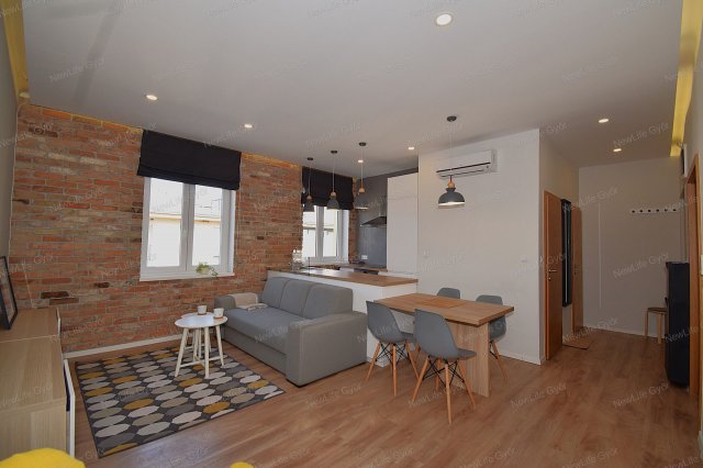 Eladó téglalakás, Győrött 68 M Ft, 2 szobás