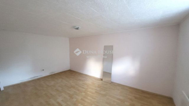 Eladó családi ház, Diósdon 88 M Ft, 5 szobás