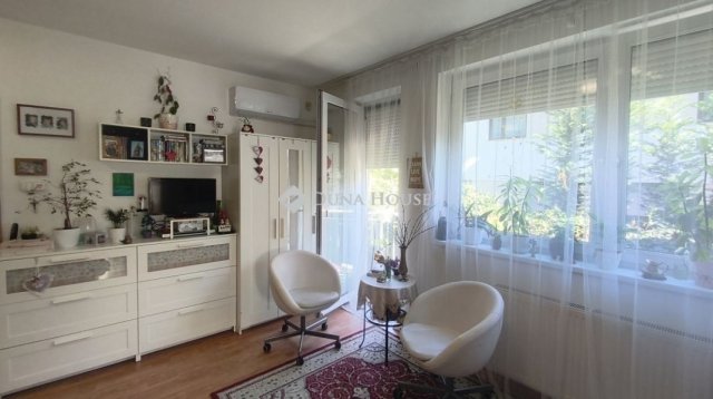 Eladó téglalakás, Budapesten, XIV. kerületben 97 M Ft