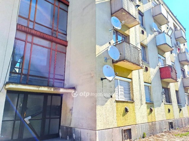 Eladó téglalakás, Kecskeméten 29.9 M Ft, 2 szobás