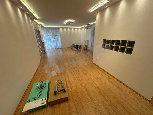 Kiadó téglalakás, albérlet, II. kerületben, Hárshegyi úton