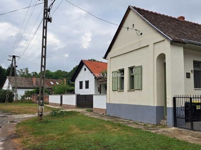 Eladó családi ház, Kisjakabfalván 34.9 M Ft, 2 szobás