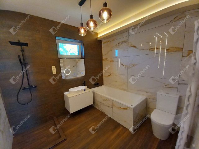 Eladó ikerház, Debrecenben 129 M Ft, 4 szobás