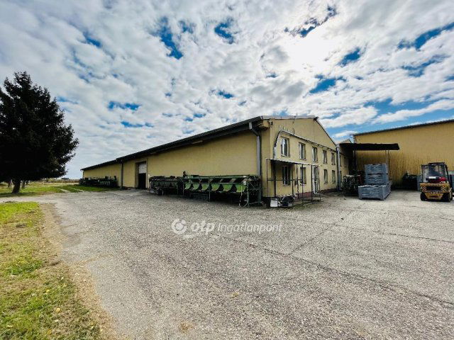 Eladó ipari ingatlan, Csengerben 450 M Ft / költözzbe.hu