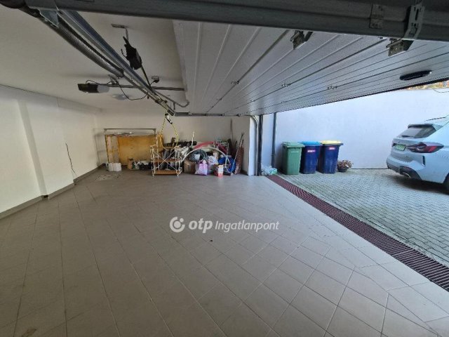 Eladó téglalakás, Budapesten, III. kerületben 319 M Ft, 5 szobás