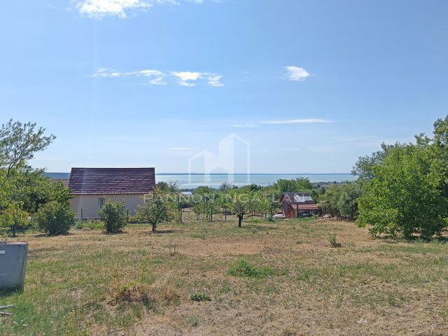 Eladó telek, Balatonalmádiban 44.9 M Ft / költözzbe.hu