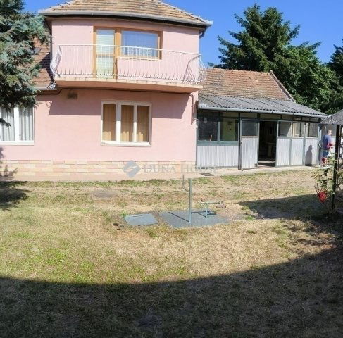 Eladó családi ház, Fóton 99 M Ft, 3 szobás