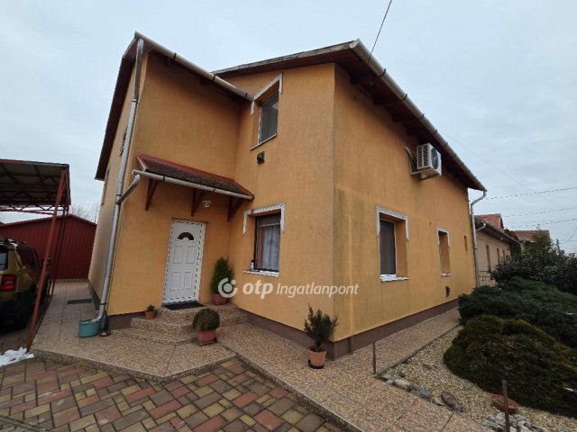 Eladó családi ház, Bőcsön 54.9 M Ft, 6 szobás