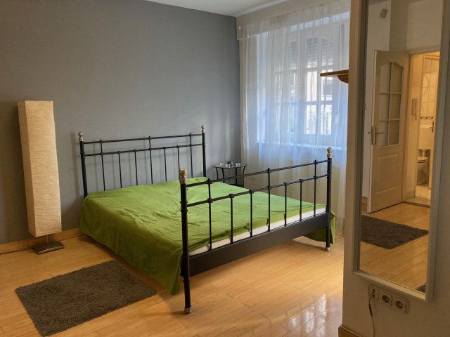 Kiadó téglalakás, albérlet, VIII. kerületben, Mária utcában