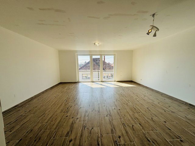 Eladó téglalakás, Cegléden 37.9 M Ft, 1 szobás