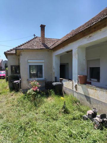 Eladó családi ház, Csikvándon 17.9 M Ft, 3 szobás